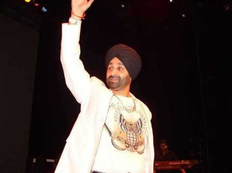 Sukhshinder Shinda Live