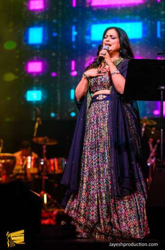 Richa Sharma Live In Concert