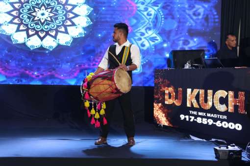 New Year Eve with Ameesha Patel-Live Performance 23-24