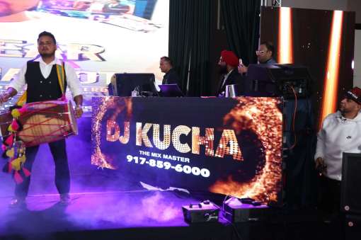New Year Eve with Ameesha Patel-Live Performance 23-24