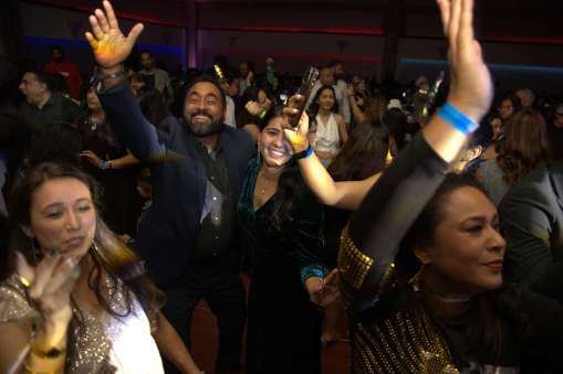 New Year Eve with Ameesha Patel-Live Performance 23-24